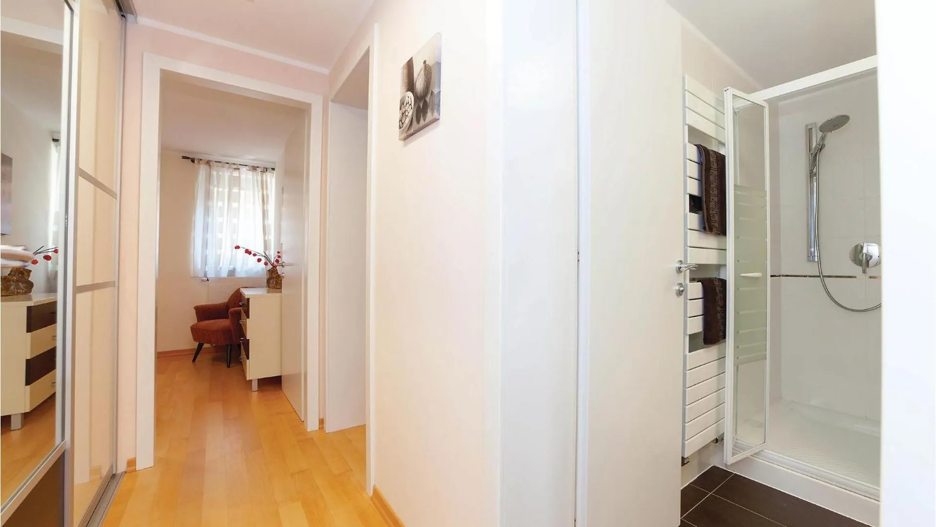 2 Bedroom Nice Apartment In Crikvenica