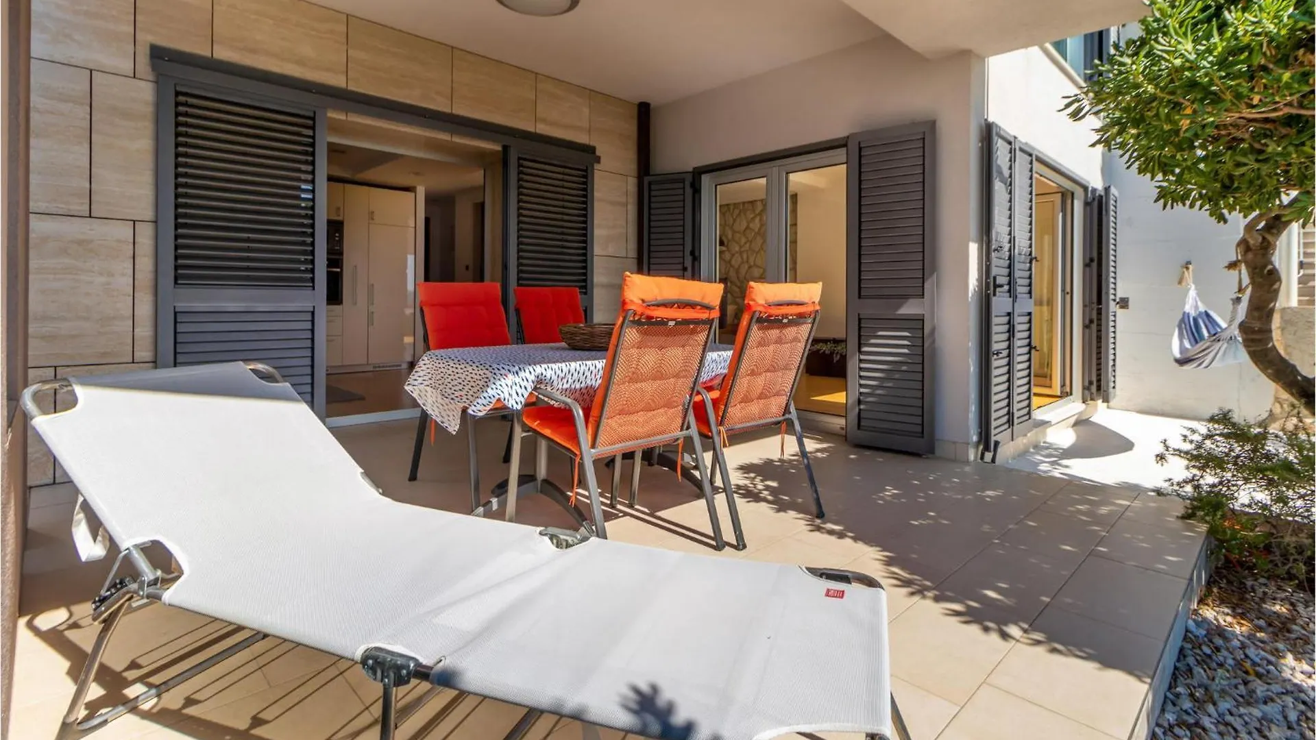 2 Bedroom Nice Apartment In Crikvenica 0*,