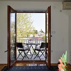 Dobranic Apartment